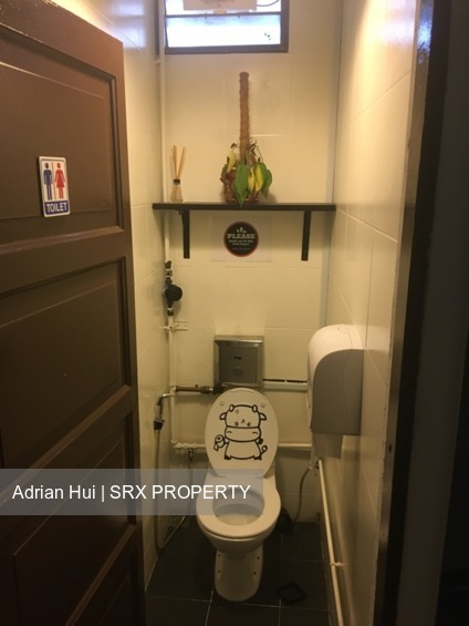Ang Mo Kio Avenue 5 (D20), Shop House #176639232